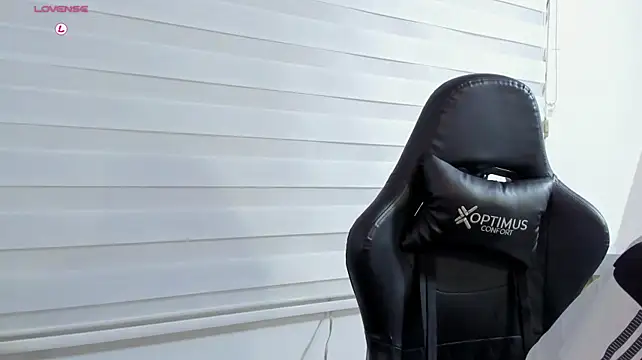 XXX chat uživo modela Rick_Adams