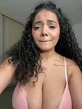 Czat XXX na żywo – Curlyierr