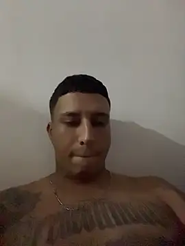Ttinho – Naživo XXX chat