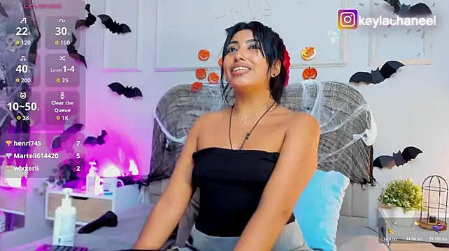 Kaylachannell: онлайн-секс-чат