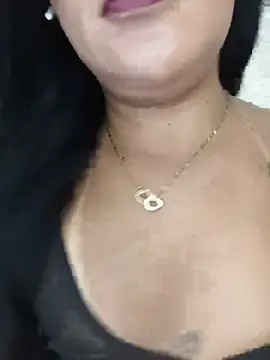 Chat +18 de Kacaah ao vivo