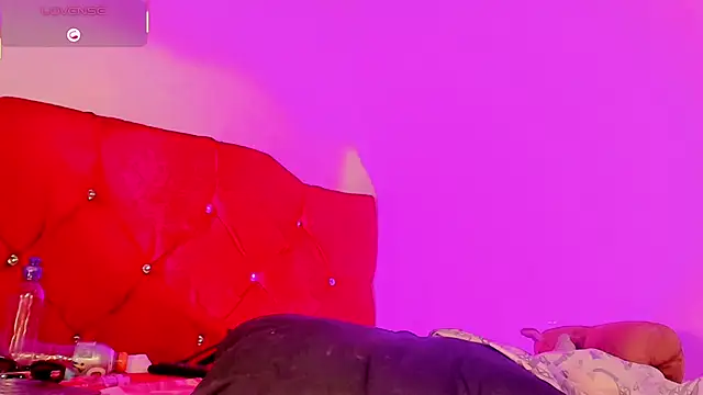 Czat XXX na żywo – naomy__xx