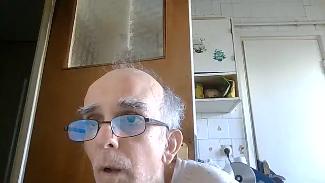 Chatroom XXX en direct de mariusica1@xh