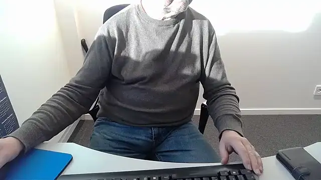 Buggemann live XXX chat