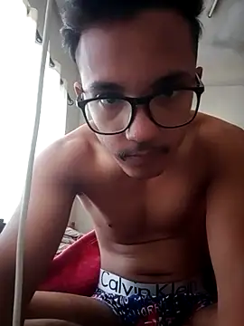 Pokazy przed kamerką – RK_rajput