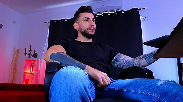 MightyAaron66n Live XXX chat