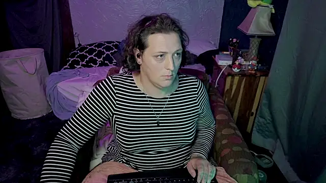Czat XXX na żywo – Abagail_soft