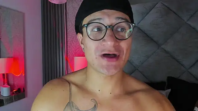 Hassbyd live XXX chat