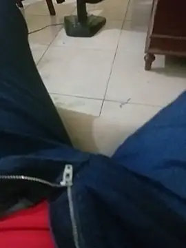 XXX chat uživo modela 2boyrj