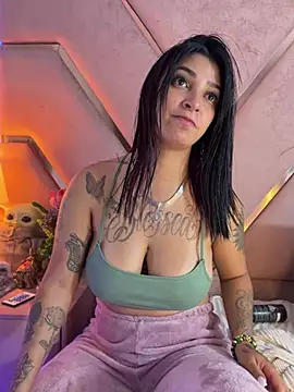 Chat +18 de -Natalia_888 ao vivo