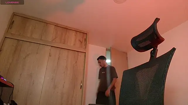 Živý XXX chat imyourg0d