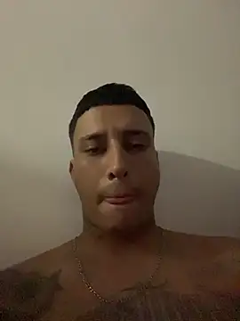 Ttinho Live XXX-Chat