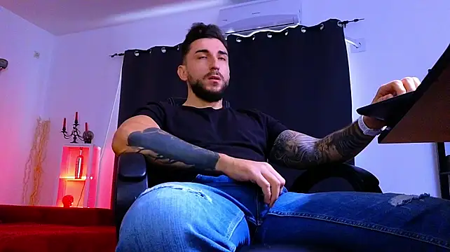 MightyAaron66 라이브 XXX 채팅