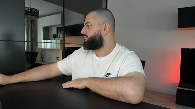 DravenPeak Chat XXX live