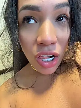 SQUIRTINGQUEEN11 Chat XXX in diretta