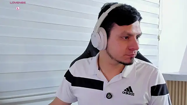 Chat XXX en directo de Rick_Adams