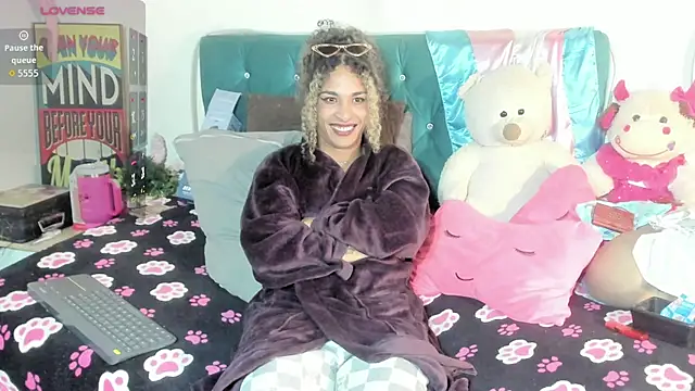 StefanyMiler Chat XXX live