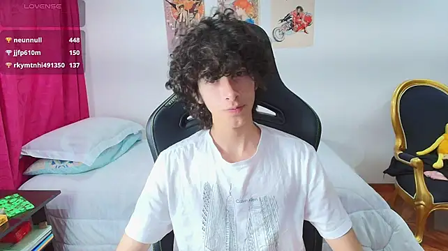 XXX chat uživo modela Nude_Boy18