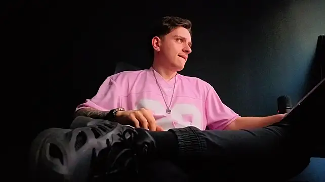 FelixStarkk's Live XXX Chat