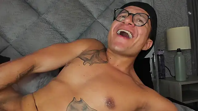 Hassbyd 라이브 XXX 채팅