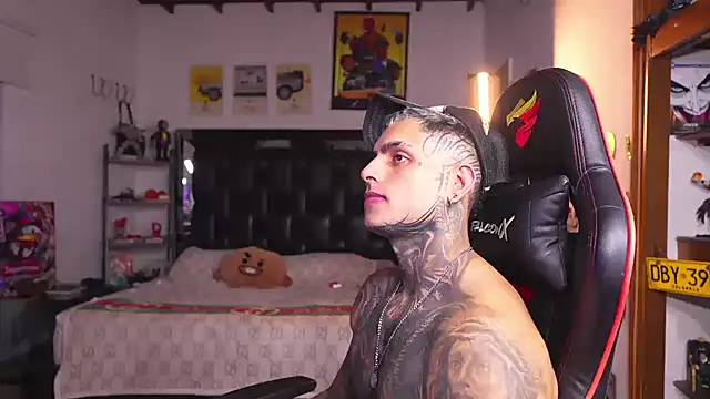 Živý XXX chat logan_hugh8