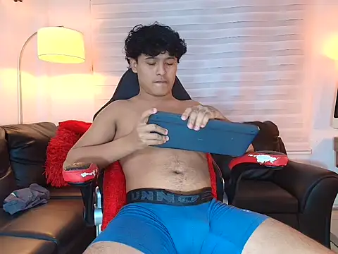kristhofer_levis_'s Live XXX Chat