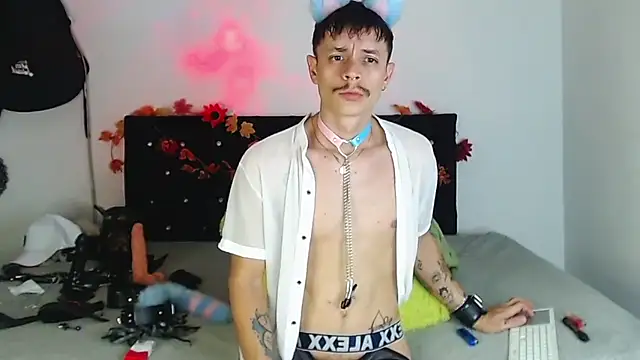 PaleVibes' Live XXX Chat