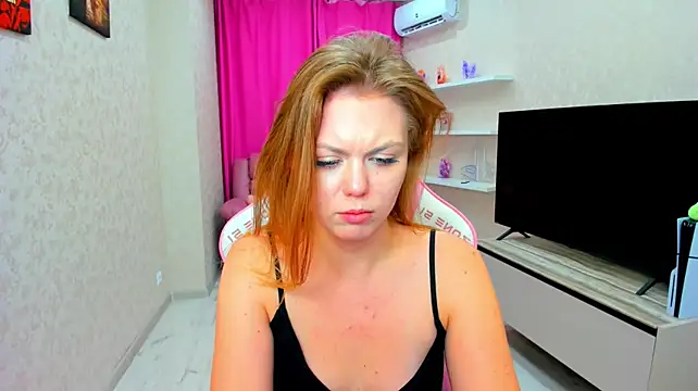 Chat +18 de Strawberrye ao vivo