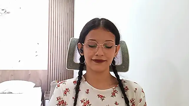 MandaForero's Live XXX Chat