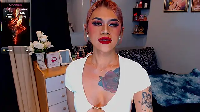 StellaStrong30's Live XXX Chat
