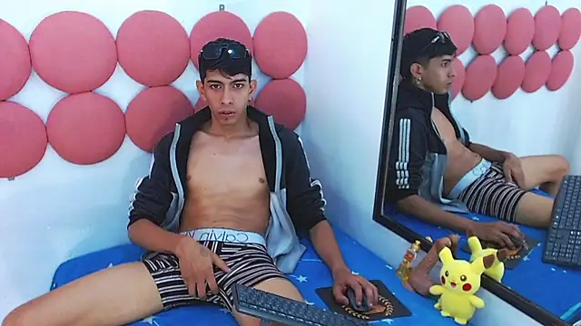 Drake_Jack live XXX chat