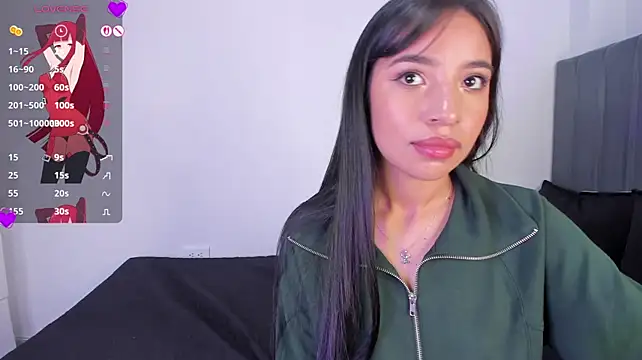 lillielover16 Adlı Modelin Canlı XXX Sohbeti