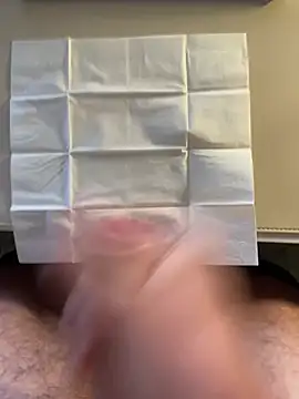 Tom-watching-girls Webcamshow