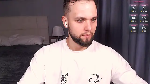 Онлайн чат XXX ChillyXO