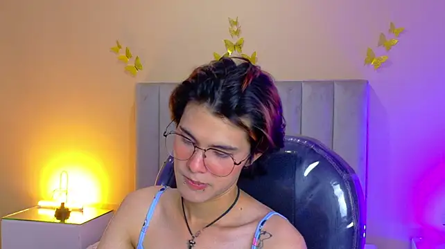 Derek_Sinn's Live XXX Chat
