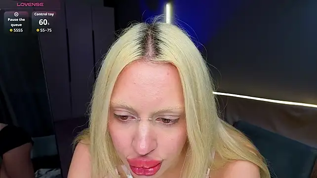 دردشة Luna_Beverly الجنسية المباشرة