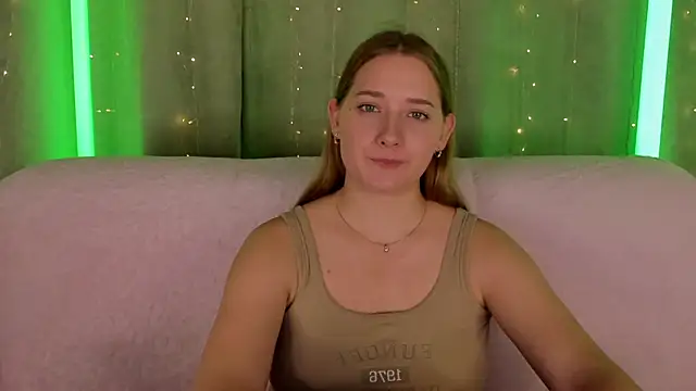 צ'אט XXX בשידור חי של AlinaVice