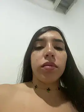 TatiPerezns' Live XXX Chat