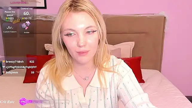 Fluffy_Monica: онлайн-секс-чат