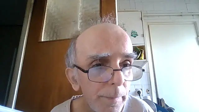 mariusica1@xh Live XXX-Chat