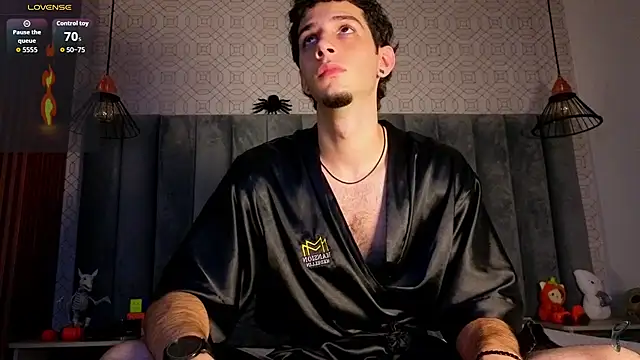 isaacblaze_: απευθείας συνομιλία ΧΧΧ