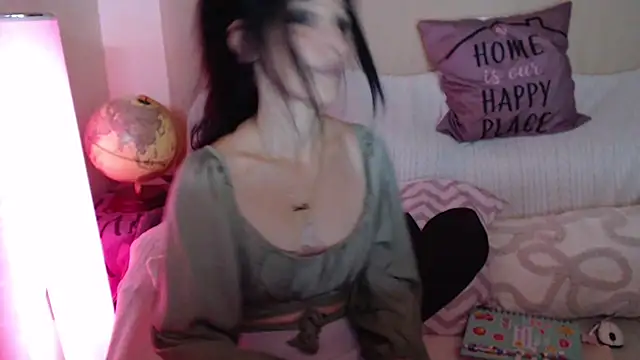 -Lou_ Live XXX Chat