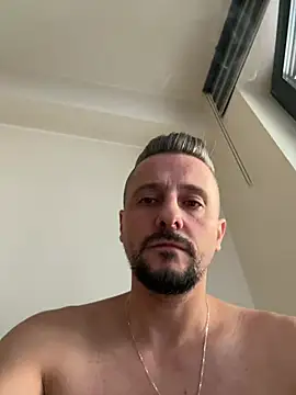 Chatroom XXX en direct de InsaneMattt