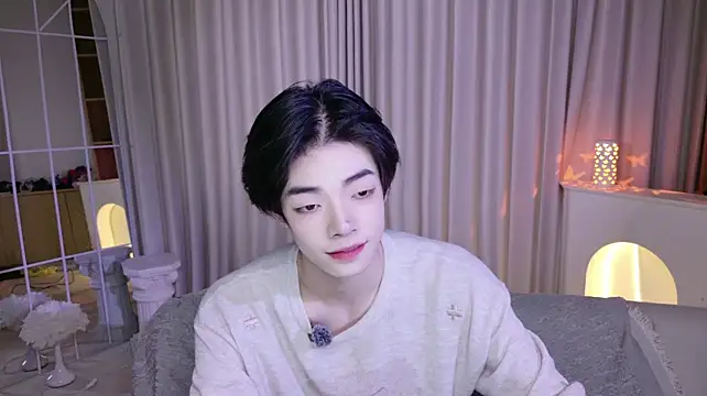 XiaoZeouba Chat XXX live