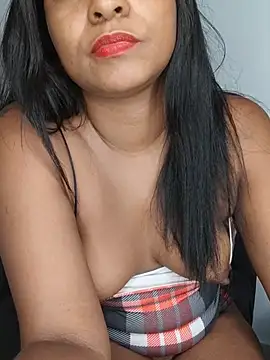 Berry_Bans' Live XXX Chat
