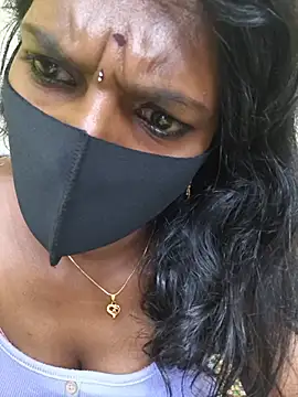 Chat +18 de Tamil_lovelydoll96 ao vivo