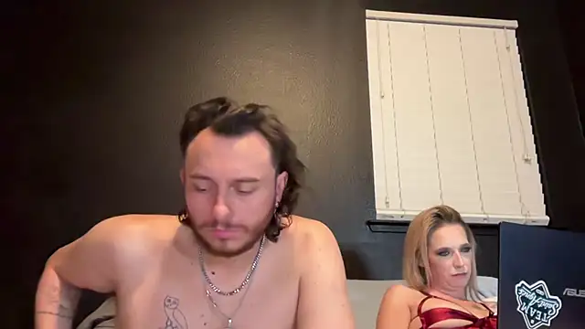 Chatroom XXX en direct de hungandcloudy