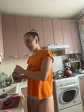XXX chat uživo modela AlisaKissss