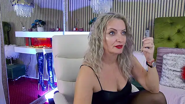 LadyTouch Chat XXX live