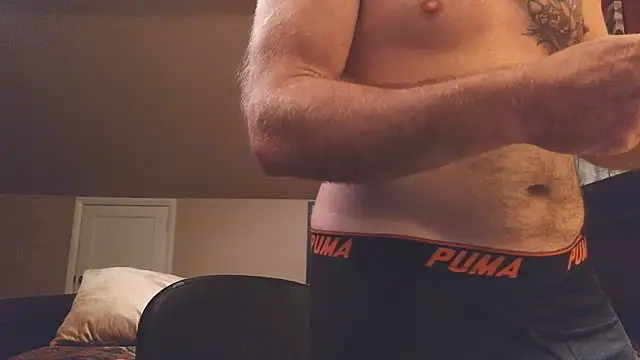 Czat XXX na żywo – DILFiGuess1